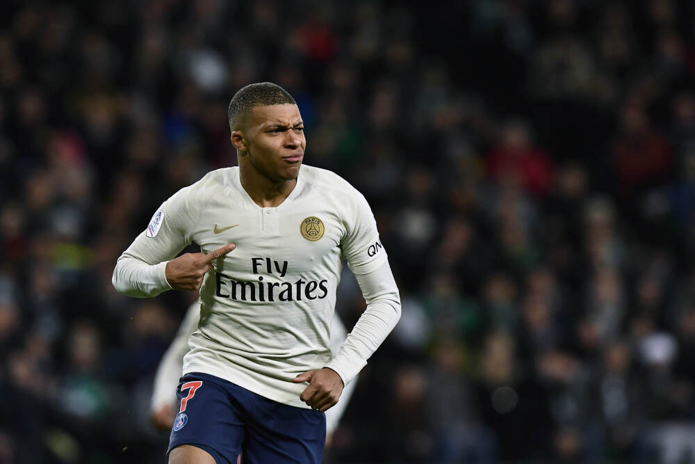 多国央行撤离英美金库，海外存储比例显著缩减！